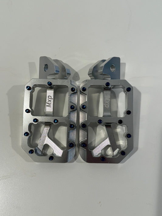 Silver foot pegs